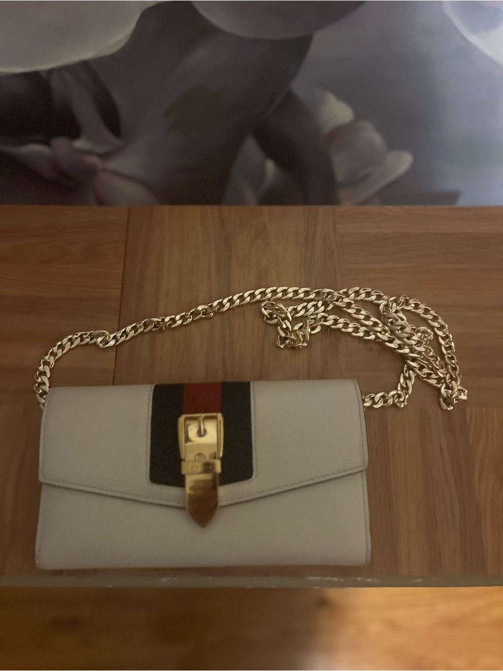 Gucci Cream Crossbody Wallet with blue and red stripe - Picture 2 of 14
